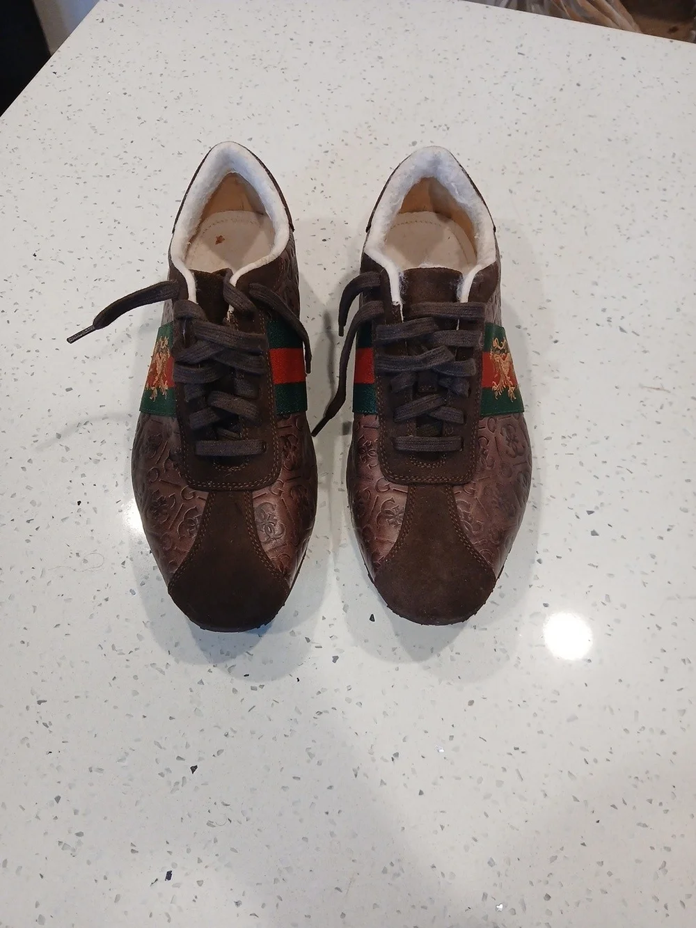 Guess brown suede